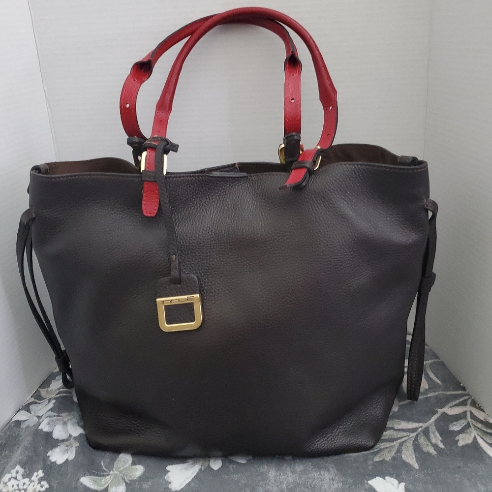 Innue Genuine  Leather  Tote bag.